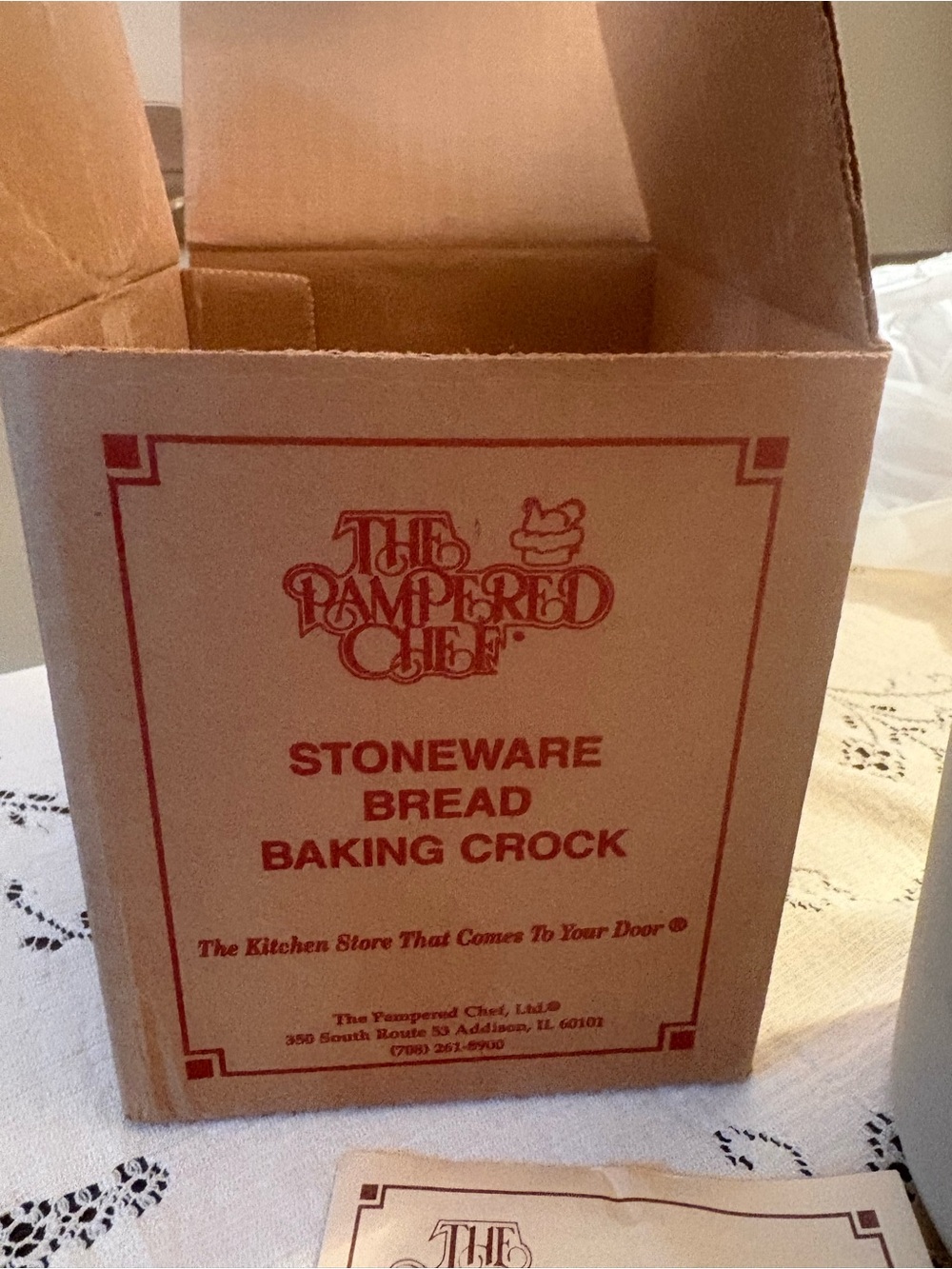Pampered chef, stoneware bread, baking crock